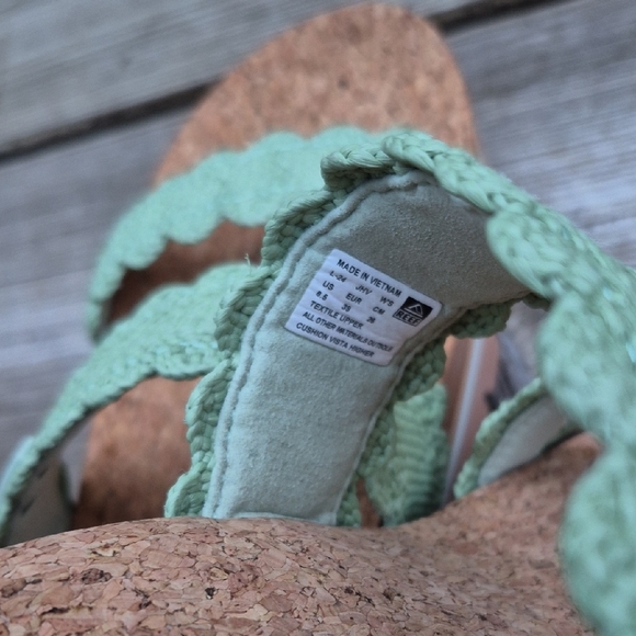 Reef Cusion Vista Higher Strap Sandals - Picture 7 of 9